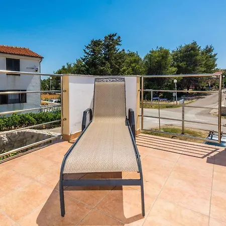 Apartment Apartment In Vir - Insel Vir 41328